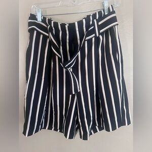 New York & Company Black and White Striped Women's Bermudas